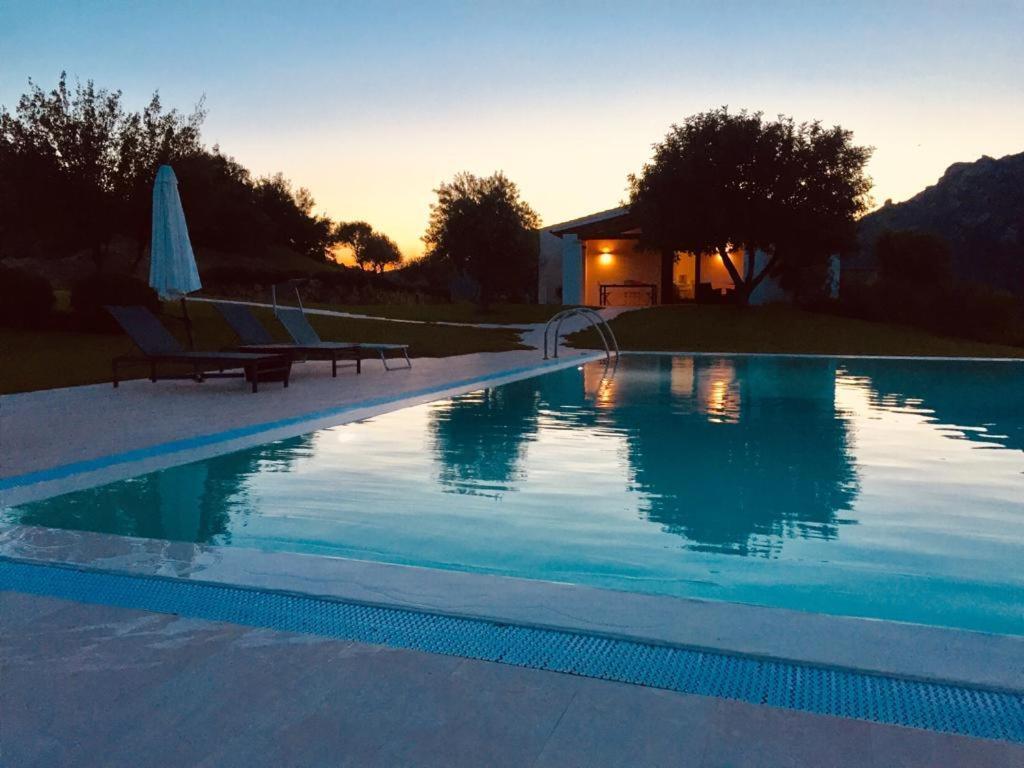 Villa Alba Esclusiva Villa Con Piscina A Sfioro E Vista Mozzafiato Sul Mare 쿠그나나 외부 사진